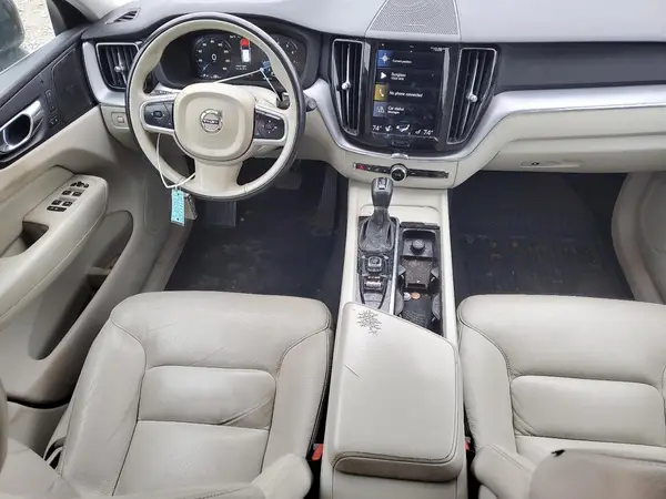 YV4102DK6L1565733 2020 VOLVO XC60 - Image 8