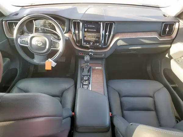 YV4102DK6M1824464 2021 VOLVO XC60 - Image 8