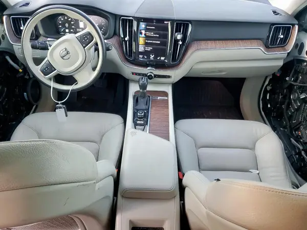 YV4102DK7M1856551 2021 VOLVO XC60 - Image 8