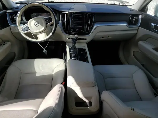 YV4102DK8L1490565 2020 VOLVO XC60 - Image 8