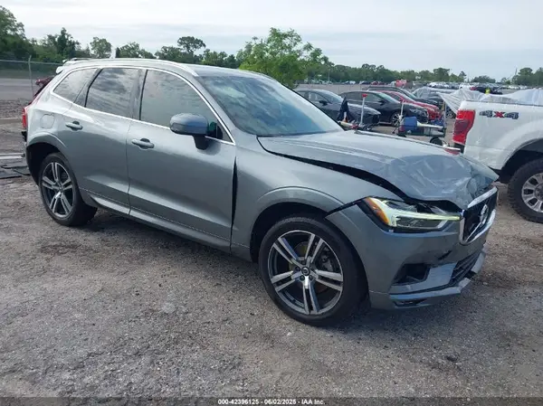 YV4102DK8M1726892 2021 VOLVO XC60 - Image 1