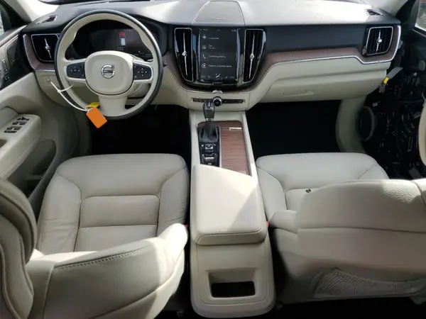 YV4102DK8M1861483 2021 VOLVO XC60 - Image 8