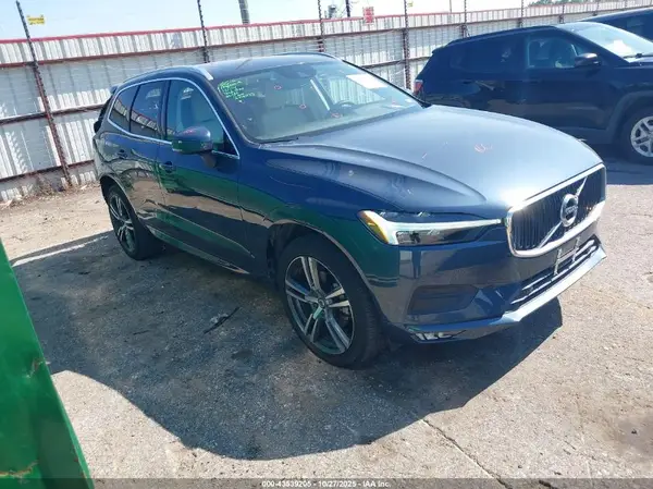 YV4102DKXM1810521 2021 VOLVO XC60 - Image 1