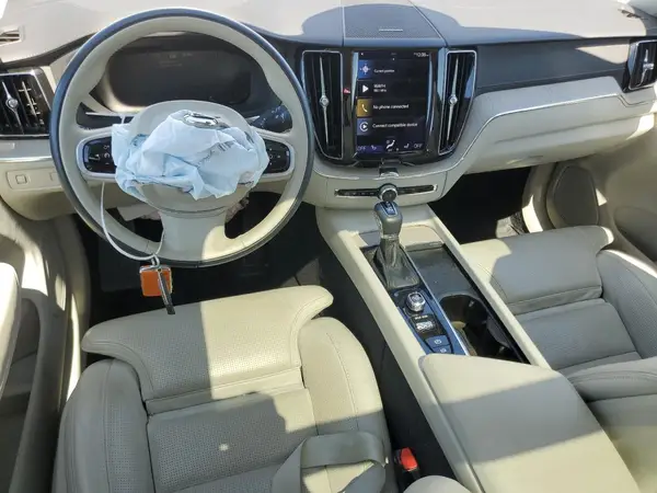 YV4102DL0M1784035 2021 VOLVO XC60 - Image 8