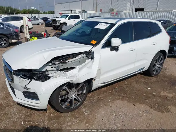 YV4102DL1L1554471 2020 VOLVO XC60 - Image 2