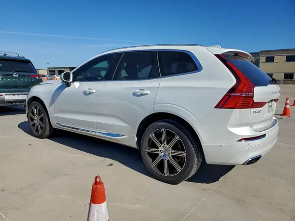 YV4102DL1M1860703 2021 VOLVO XC60 - Image 2