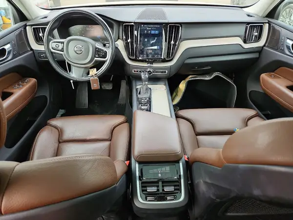 YV4102DL2L1565947 2020 VOLVO XC60 - Image 8