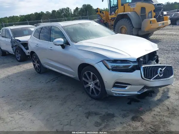 YV4102DL3L1525862 2020 VOLVO XC60 - Image 1