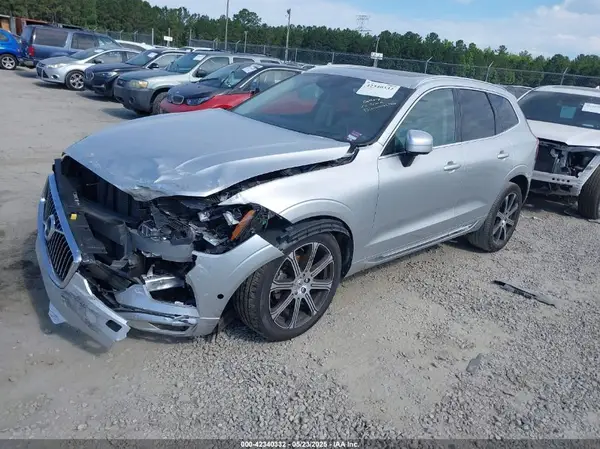YV4102DL3L1525862 2020 VOLVO XC60 - Image 2