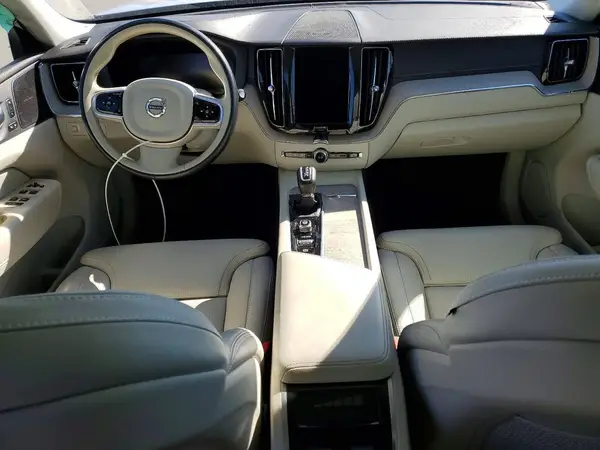 YV4102DL3M1790802 2021 VOLVO XC60 - Image 8