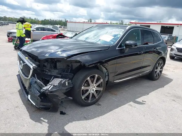 YV4102DL4L1534862 2020 VOLVO XC60 - Image 2
