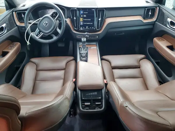 YV4102DL4L1598268 2020 VOLVO XC60 - Image 8