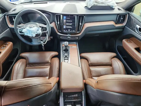 YV4102DL5M1886205 2021 VOLVO XC60 - Image 8