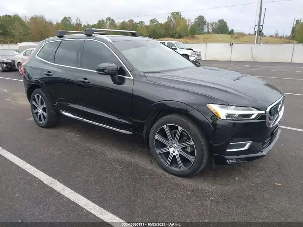 YV4102DL6M1699569 2021 VOLVO XC60 - Image 1