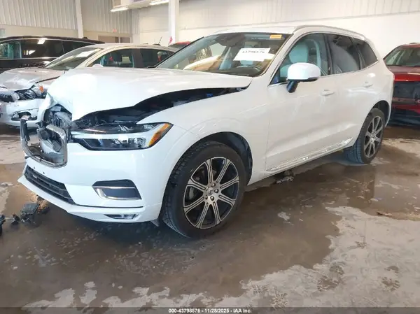YV4102DL6M1856341 2021 VOLVO XC60 - Image 2