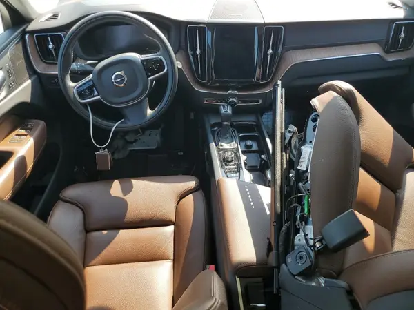 YV4102DL7L1489691 2020 VOLVO XC60 - Image 8