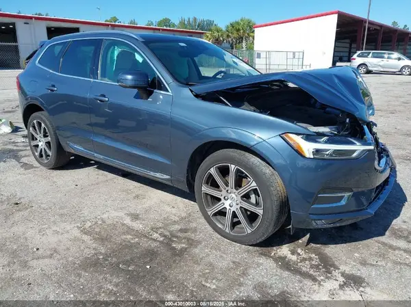 YV4102DL7L1491487 2020 VOLVO XC60 - Image 1