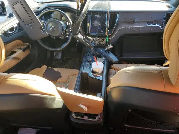 YV4102DL7M1839919 2021 VOLVO XC60 - Image 8