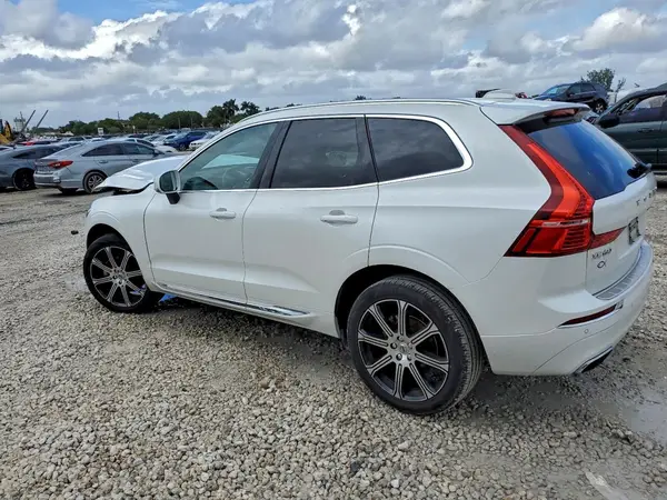 YV4102DL8M1852002 2021 VOLVO XC60 - Image 2