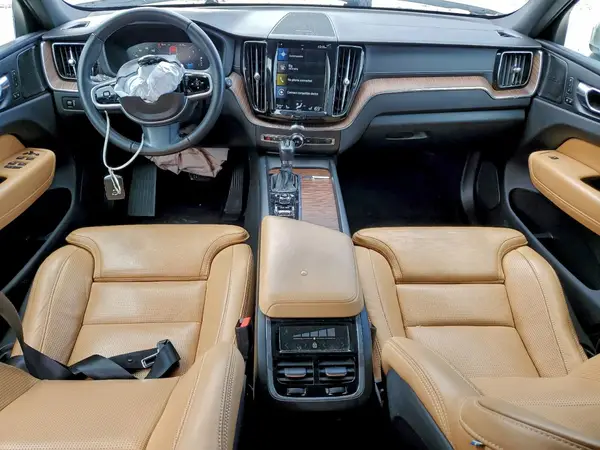 YV4102DL8M1852002 2021 VOLVO XC60 - Image 8