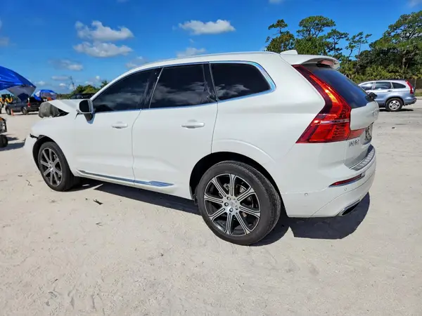 YV4102DLXM1769977 2021 VOLVO XC60 - Image 2