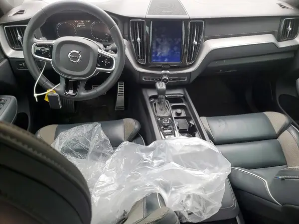 YV4102DM7L1508085 2020 VOLVO XC60 - Image 8