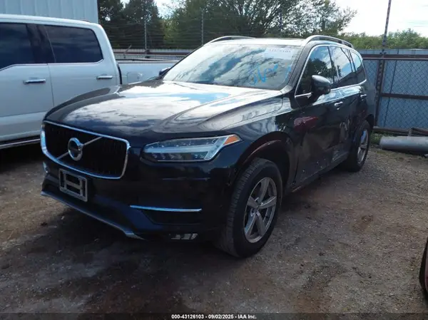 YV4102KK0H1106062 2017 VOLVO XC90 - Image 2