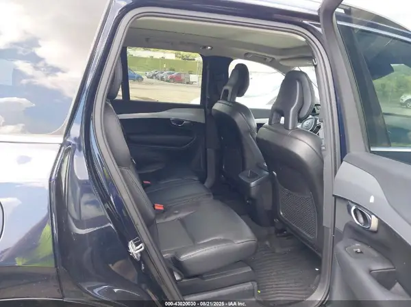 YV4102KK1H1150913 2017 VOLVO XC90 - Image 8