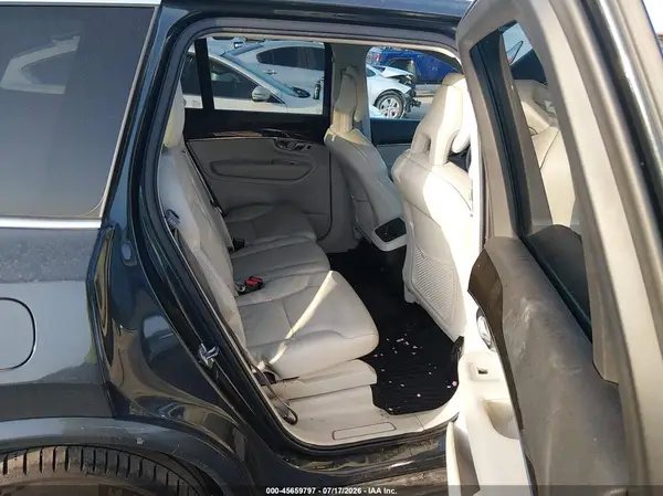 YV4102KK1H1185127 2017 VOLVO XC90 - Image 8