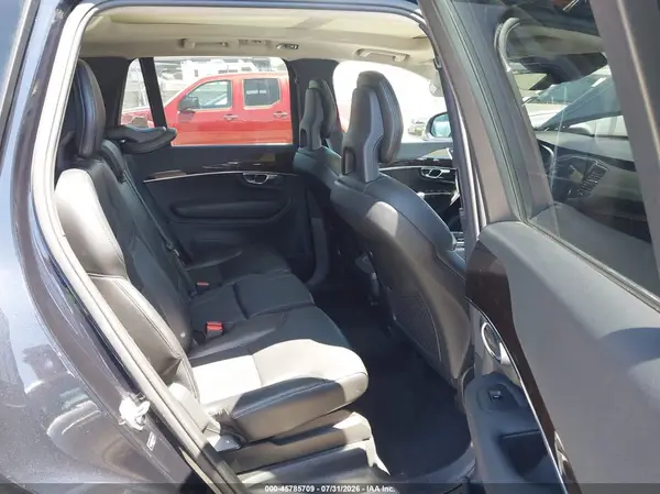 YV4102KK2H1141301 2017 VOLVO XC90 - Image 8