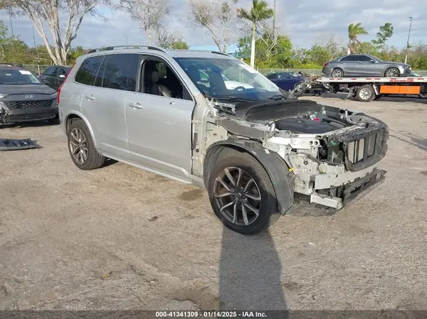 YV4102KK2J1197888 2018 VOLVO XC90 - Image 1
