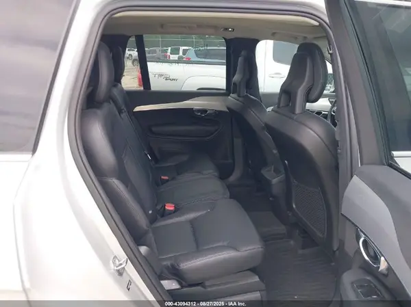 YV4102KK3H1114575 2017 VOLVO XC90 - Image 8