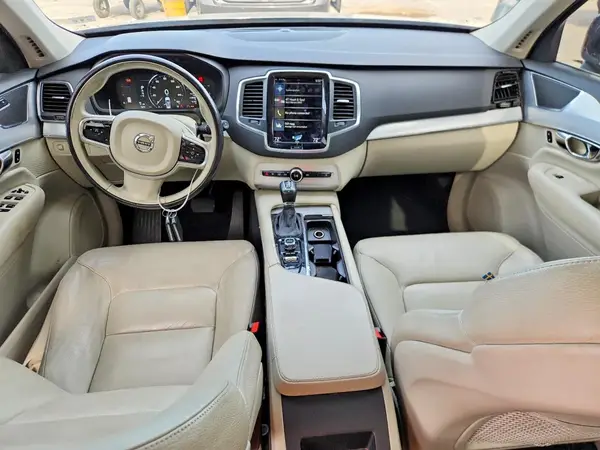 YV4102KK4H1115752 2017 VOLVO XC90 - Image 8