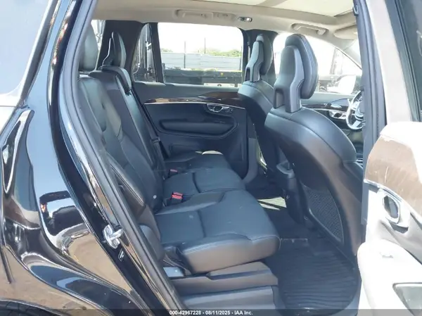 YV4102KK7H1110304 2017 VOLVO XC90 - Image 8