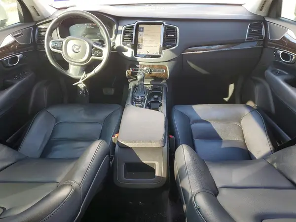 YV4102KK8H1150066 2017 VOLVO XC90 - Image 8