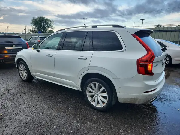 YV4102KKXH1106456 2017 VOLVO XC90 - Image 2