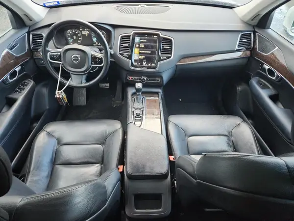 YV4102KKXH1106456 2017 VOLVO XC90 - Image 8
