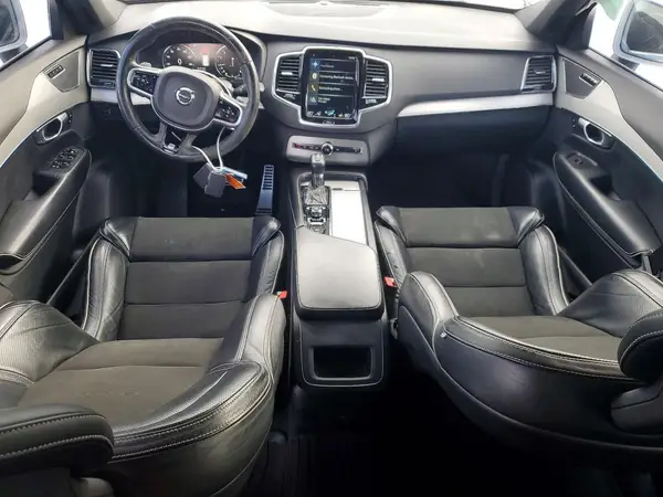 YV4102KM0J1322856 2018 VOLVO XC90 - Image 8