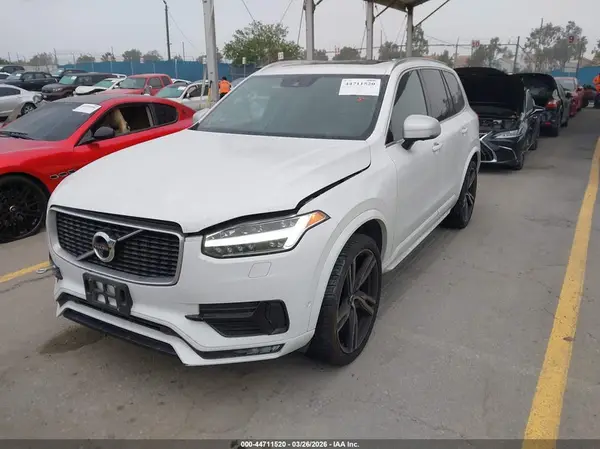 YV4102KM1J1346521 2018 VOLVO XC90 - Image 2