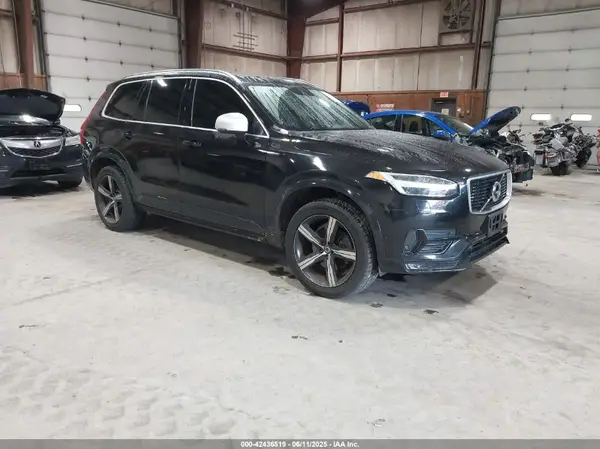 YV4102KM6H1156529 2017 VOLVO XC90 - Image 1