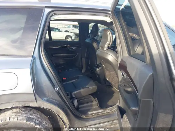 YV4102PK0K1419547 2019 VOLVO XC90 - Image 8