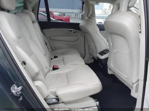YV4102PK0L1541357 2020 VOLVO XC90 - Image 8