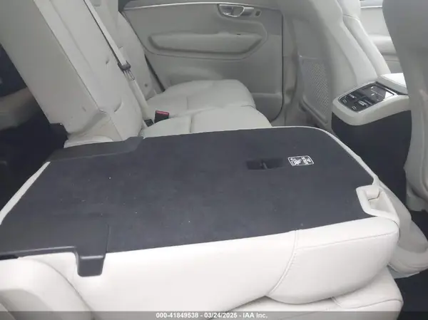 YV4102PK1M1739334 2021 VOLVO XC90 - Image 8