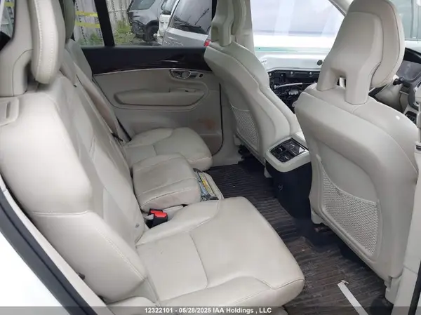 YV4102PK2H1170581 2017 VOLVO XC90 - Image 8