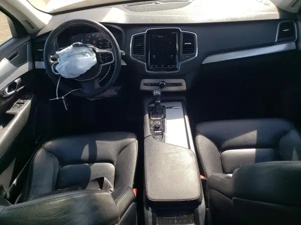 YV4102PK2J1344011 2018 VOLVO XC90 - Image 8