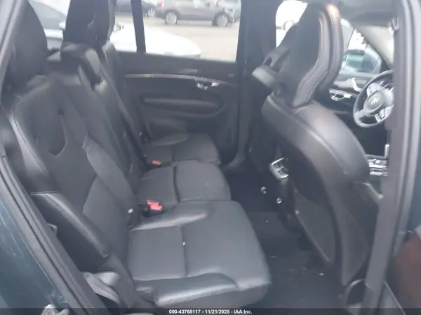 YV4102PK2K1494914 2019 VOLVO XC90 - Image 8