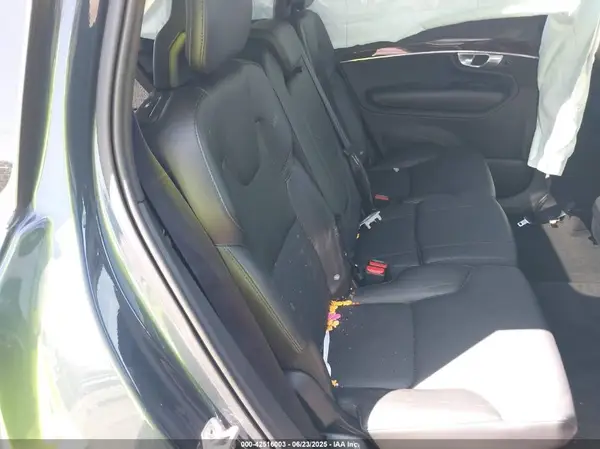 YV4102PK2K1498932 2019 VOLVO XC90 - Image 8
