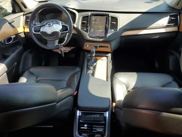 YV4102PK2M1671089 2021 VOLVO XC90 - Image 8