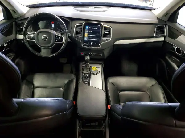 YV4102PK2M1728245 2021 VOLVO XC90 - Image 8