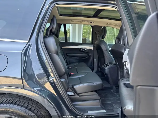 YV4102PK2M1742209 2021 VOLVO XC90 - Image 8